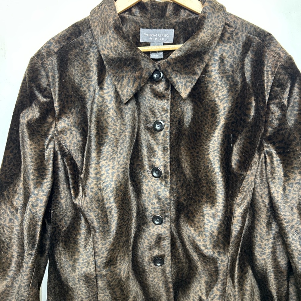 Leopard Print Button-Up Jacket - image 1